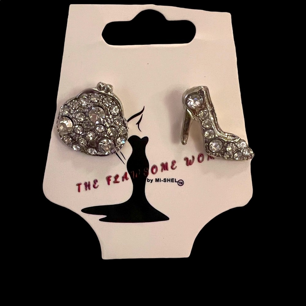 ADORABLE CRYSTAL PURSE/SHOE EARRINGS